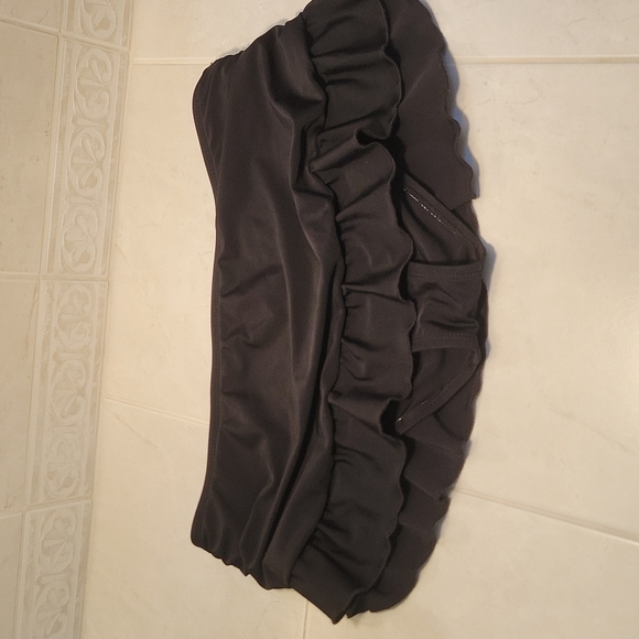 Kenneth Cole Reaction Black Swimsuit Bottoms - Picture 5 of 14